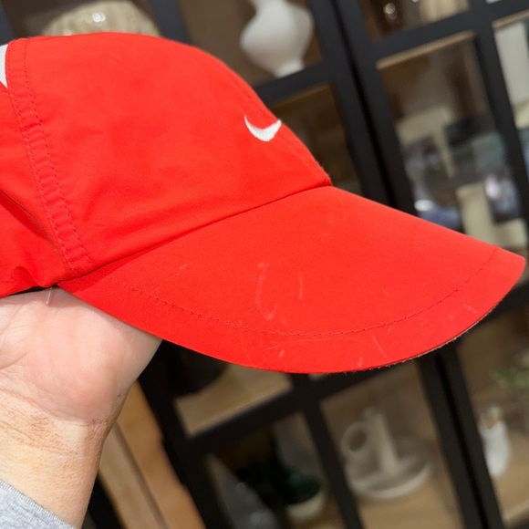 Nike running baseball cap hat Unisex Aerobill Featherlight fiery performance - Picture 6 of 6